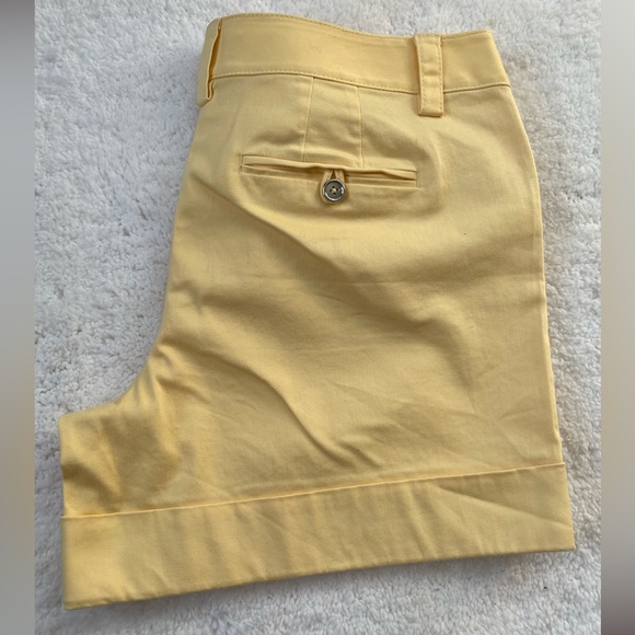 Short White/ black side 6 - Picture 8 of 8